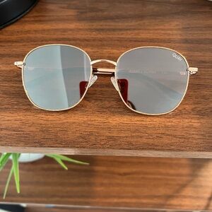 Quay Jezabell Glitter Sunglasses